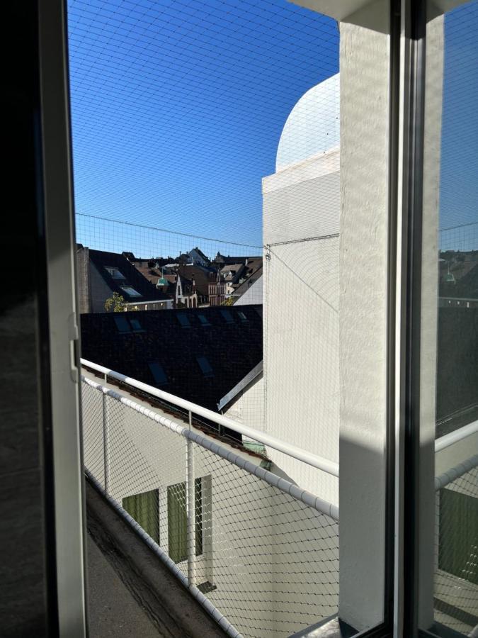 City Center Rooftop Studio With Oldtown View Basel Eksteriør bilde